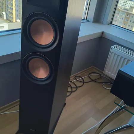 Pretty View Apartment, Private Parking, 8min To Center By Car Διαμέρισμα Μπρατισλάβα