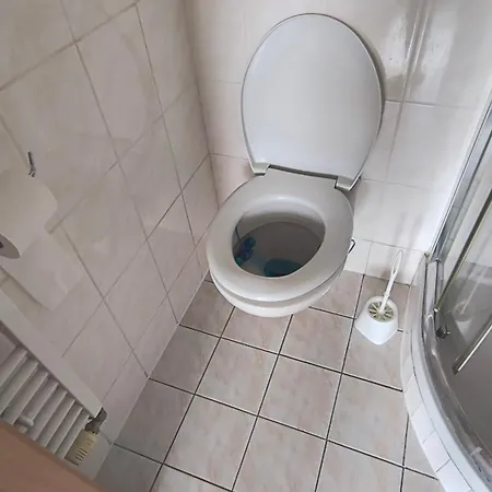 Pretty View Apartment, Private Parking, 8min To Center By Car Lägenhet *