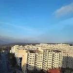 Pretty View Apartment, Private Parking, 8min To Center By Car *